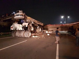 Trailer Tabrak JPO di BSD Setelah Lolos Dua JPO Sebelumnya