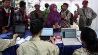 Satu keluarga dapat jatah maksimal 3 orang dengan rincian 2 orang dewasa dan 1 anak-anak.
