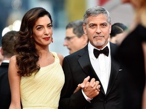 Bayi George Clooney Kembar Tapi Beda Jenis Kelamin, Kok Bisa Ya?