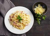 Makan Siang dengan Spaghetti Carbonara yang Gurih Creamy di Tempat Ini Yuk!