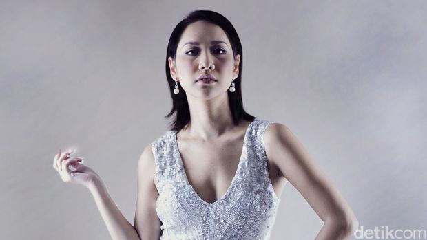 Bunga Citra Lestari saat pemotretan Celeb of The Month 