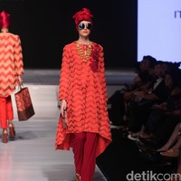 FItang Yunasz Jalinan Lungsi Pakan Jakarta Fashion & Food Festival 2016 at Hotel harris. Kelapa Gading. Jakarta. [Foto: Mohammad Abduh/Wolipop]