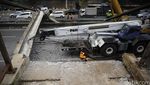 Evakuasi JPO yang Roboh Ditabrak Truk