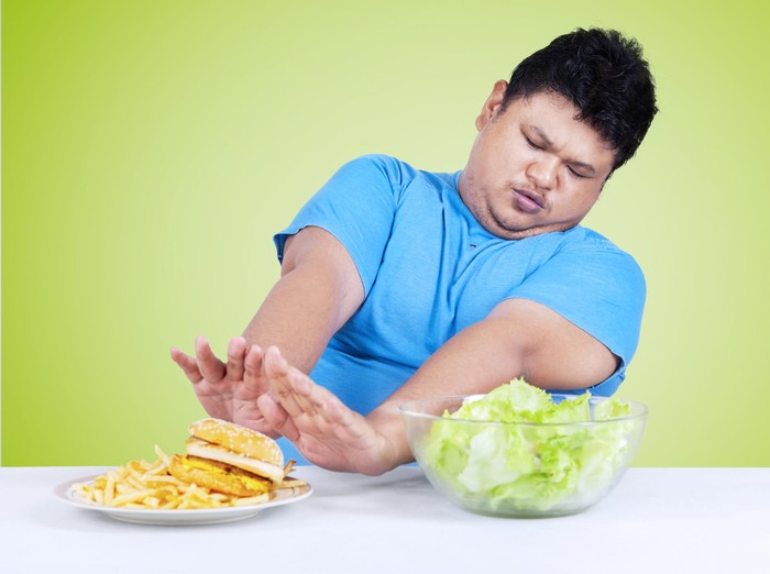 Cara Mudah Cegah Bobot Naik Berlebih: Letakkan Camilan Tak Sehat Jauh-jauh