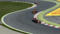 Hebatnya lagi, Verstappen merengkuh kemenangan di Spanyol hari ini, Minggu (15/5/2016), pada balapan pertamanya bersama tim Red Bull. Di empat seri sebelumnya di musim ini ia masih membela tim Toro Rosso -- dan bertukar tempat dengan Daniil Kvyat. REUTERS/Juan Medina.