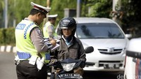 Kekuatan yang dikerahkan dalam operasi ini sebanyak 2.199 personel gabungan dari Ditlantas Polda Metro Jaya, Sabhara Polda Metro Jaya, TNI, Dishub dan Satpol PP.