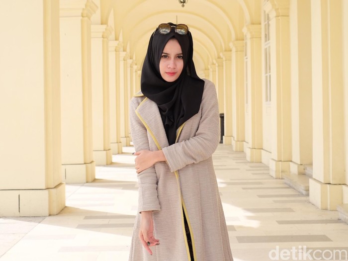 Gaya Selebgram Hijab Nuansa Pink Pastel Yang Lagi Hits Hamidah