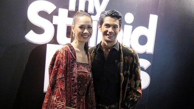 BCL dan Reza Rahadian Serasi Berbusana Tenun di Malaysia