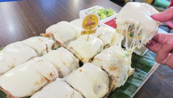 Wah, Uniknya Menikmati Martabak Gelato yang Berselimut Asap
