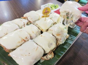 Martabakku Menteng: Uniknya Martabak Red Velvet Gelato dan Martabak Telur Mozzarella
