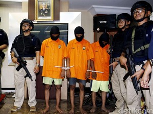 RAL, Tersangka Pembunuhan Sadis Eno Diserahkan ke Kejaksaan