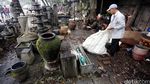Pedagang Tanaman Hias di GBK Evakuasi Dagangan