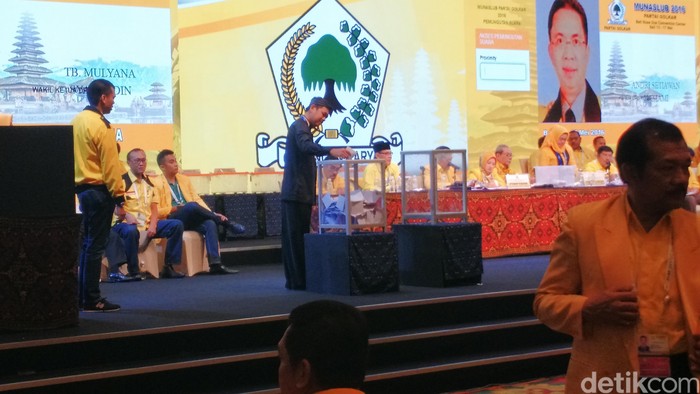 Voting Putaran 1 Mulai Dihitung, Adakah yang Langsung Jadi Caketum?