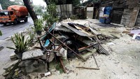 Lokasi alternatif itu hanya akan diberikan kepada mereka yang dibina oleh pemerintah daerah melalui Dinas Koperasi Usaha Mikro Kecil Menengah DKI Jakarta.