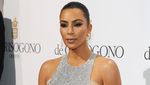 Kim Kardashian Berkilau di Festival Film Cannes