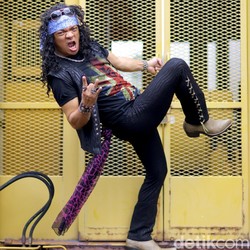 Dengerin Musik Religi Versi Rock dari Candil