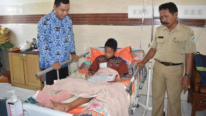 Jatuh, Putra Kapten Persela Jalani Ujian di Rumah Sakit