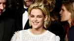 Dandanan Vampir Kristen Stewart di Cannes ini Yay or Nay?