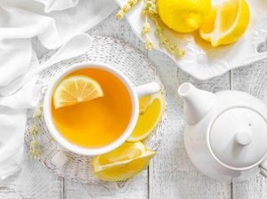 Ini 3 Manfaat Sehat Minum Secangkir Lemon Hangat Tiap Pagi
