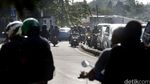 Pemotor Nekat Lawan Arus