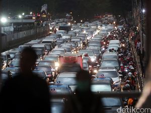 Siap-siap, Bunga Kredit Kendaraan Akan Naik