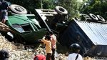 Truk Terbalik di Lombok Timur