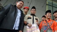 Uang tersebut disebut merupakan pemberian dari Kepala Densus 88.