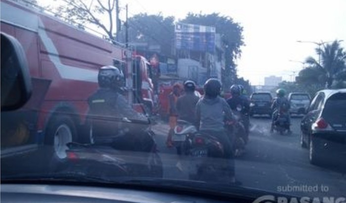 Gudang Terbakar di Jelambar, Lalin di Daan Mogot Tersendat