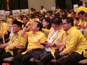 Harapan Loyalis Akom Dirangkul Novanto di Kepengurusan Golkar