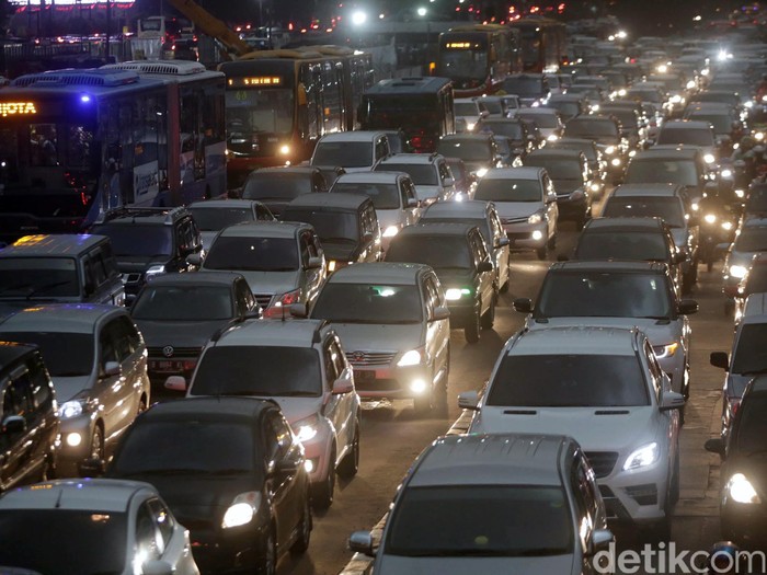Suka Tahan Kencing Saat Mudik, Waspada Infeksi Saluran Kemih