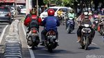 Pemotor Nekat Lawan Arus