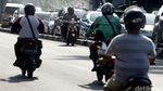 Pemotor Nekat Lawan Arus