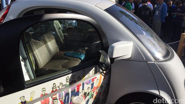 Mobil tanpa sopir Google Firefly