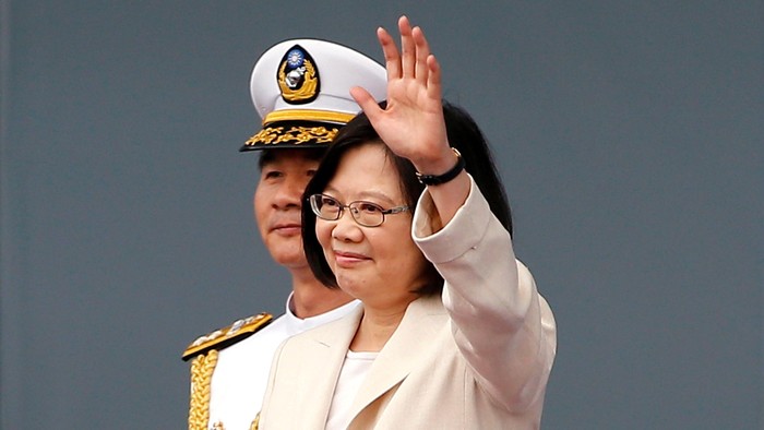 Tsai Ing-wen swears in as Taiwans President at the Presidential Office in Taipei, Taiwan May 20, 2016. REUTERS/Taipei Photojournalists Association/Pool
