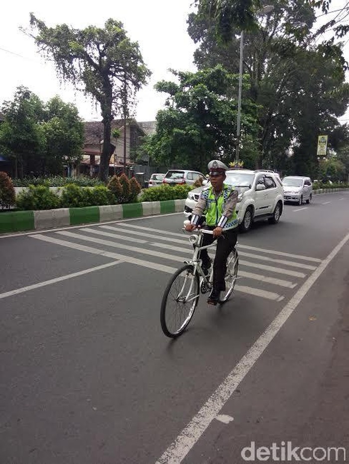 Kesederhanaan Bripka Seladi dan Mental Bajanya Diacungi Jempol Komandannya