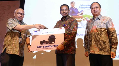 M Nasir Tutup Gerakan Guruku Inspirasiku