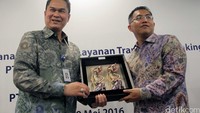 Dalam kerjasama tersebut Angkasa Pura II dapat memanfaatkan layanan Mandiri Cash Management untuk mendapatkan solusi transaksi perbankan yang terintegrasi mulai dari solusi penerimaan, likuiditas, dan pembayaran.