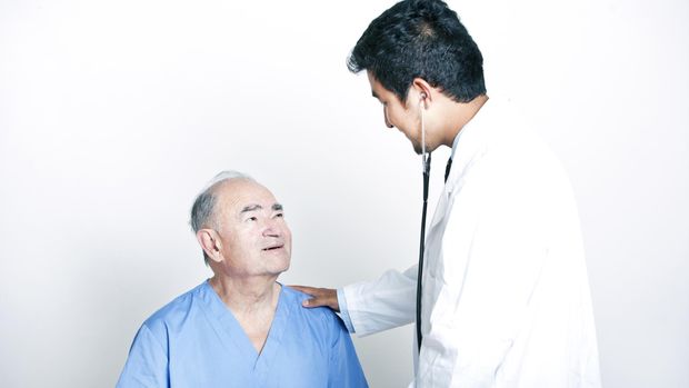 Ini Alasannya Anda Harus Ajak Keluarga Stop 'Ngebul'