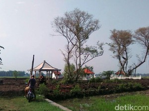 Situs Petilasan Damarwulan Dikeruk untuk Kolam Pancing, Benda Cagar Budaya Rusak