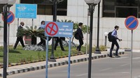 Warga negara Prancis menempati urutan kedua dari jumlah penumpang EgyptAir. Mereka berjumlah 15 orang dari 66 orang yang ada di dalam kabin pesawat. Adapun warga Inggris satu orang. REUTERS/Mohamed Abd El Ghany.