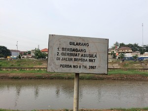 Melihat Kondisi Jalur Sepeda dan Pejalan Kaki di KBT Jaktim, Banyak PKL