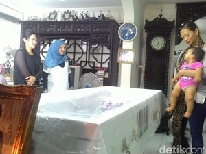 Indah Kalalo Kenang Kebahagiaan bersama Mendiang Ibundanya