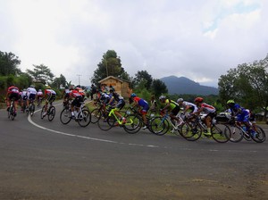 Tikungan 311 Bajawa yang Juga Jadi Ujian Tim Pendukung