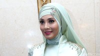 Pose Elma di depan kamera. Pool/Palevi S/detikFoto.