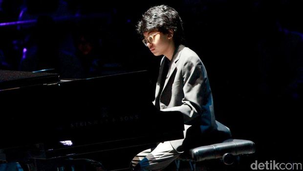 Siapa Jagoan Rizky Febian di Grammy Awards?