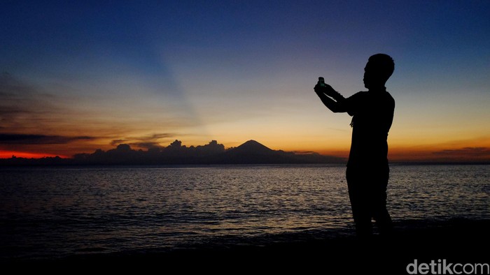 Senja di Senggigi