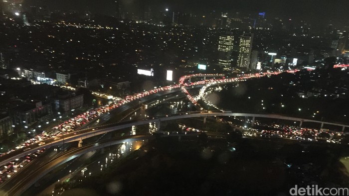 Begini Kondisi Kemacetan Parah di Simpang Susun Tomang