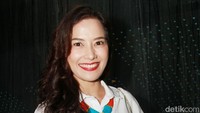 Vonny yang tergabung dalam grup vokal Bening itu tetap cantik di usia 36 tahun. Pool/Gus Mun/detikFoto.
