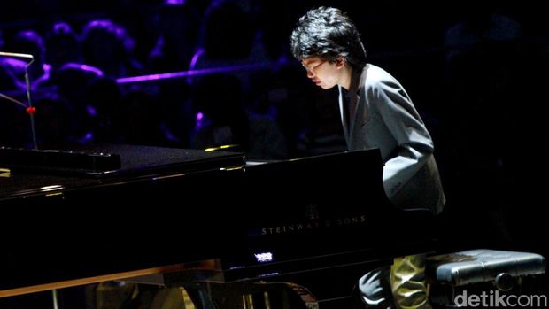 Heboh Video Angel Karamoy Bareng Produser, Joey Alexander Selevel dengan Musisi Dunia