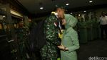 Sambutan Hangat Keluarga Untuk Tim Penembak TNI AD